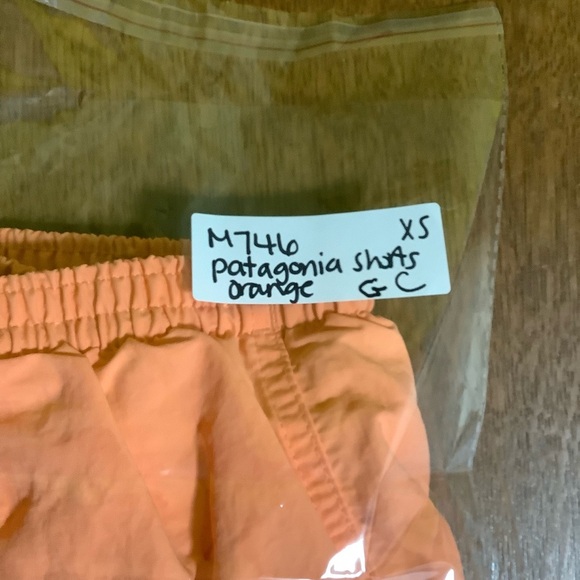 Patagonia Baggies Sz XS Tangerine - Picture 9 of 9